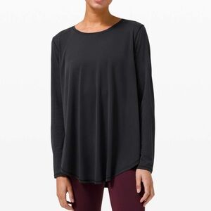 Lululemon Draped Bum Covering Long Sleeve in Black
